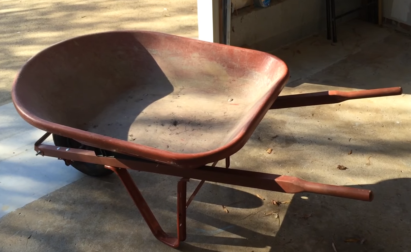 How to Hang a Wheelbarrow on the Wall? - GardenProfy
